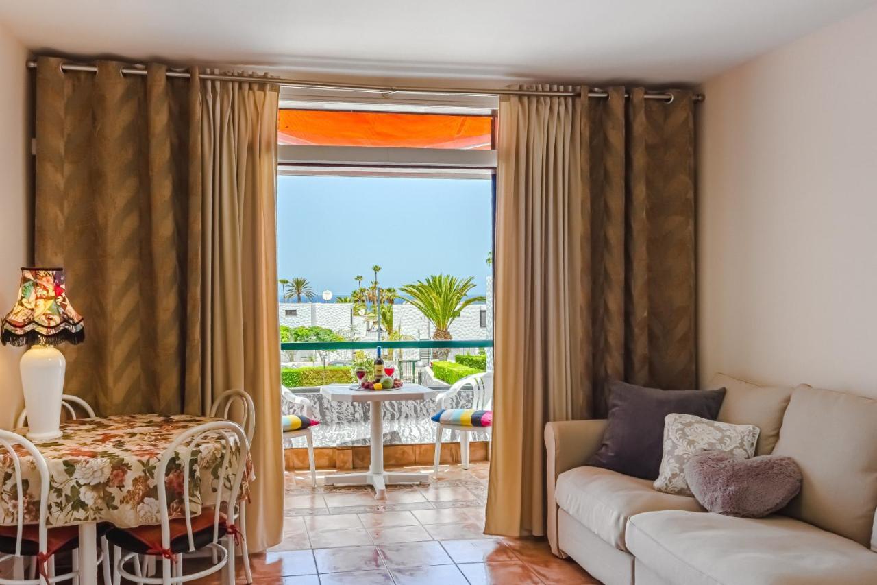 Apartment Apart America - 150 Meters From The Beach, Free Wi-Fi อาโรนา ภายนอก รูปภาพ