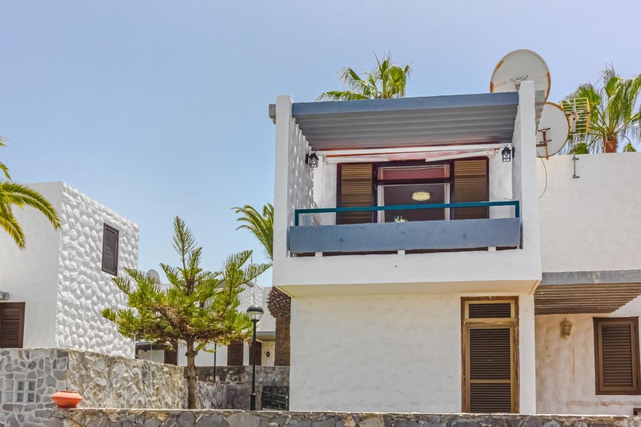 Apartment Apart America - 150 Meters From The Beach, Free Wi-Fi อาโรนา ภายนอก รูปภาพ