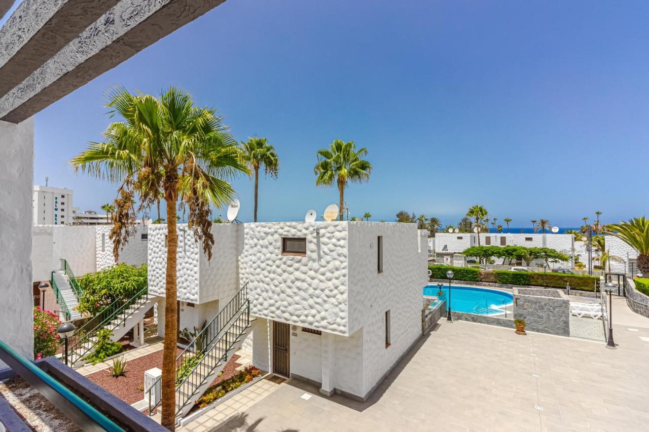 Apartment Apart America - 150 Meters From The Beach, Free Wi-Fi อาโรนา ภายนอก รูปภาพ